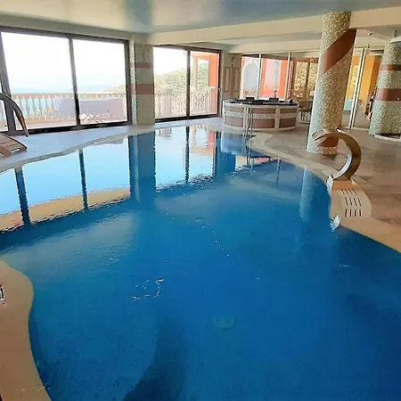 Villa Rosaria Con E Piscina Interna *
