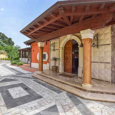 Villa Rosaria Con E Piscina Interna *