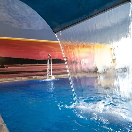 Villa Rosaria Con E Piscina Interna