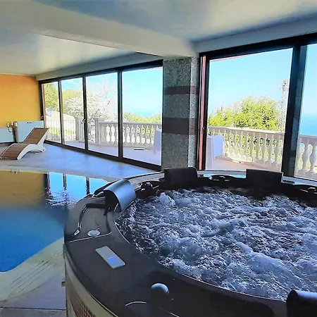 Rosaria Con E Piscina Interna Gioiosa Marea