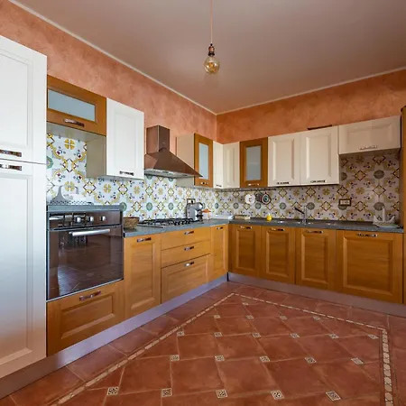 Villa Rosaria Con E Piscina Interna *