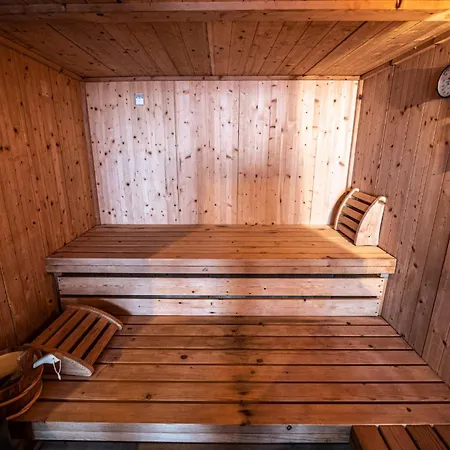 Villa Rosaria Con E Piscina Interna